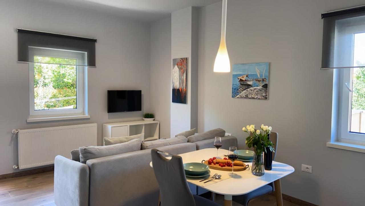 Apartmani Zuzic Пореч Экстерьер фото